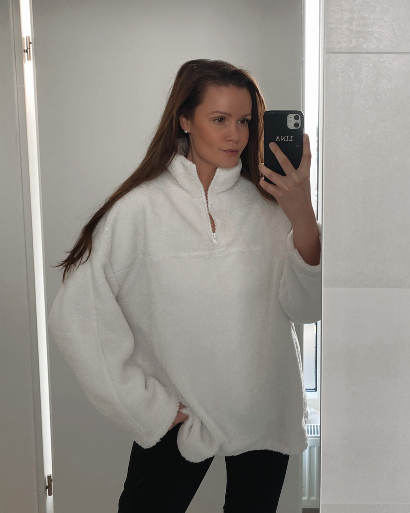 CREAM TEDDY SWEATER - DTL Sport